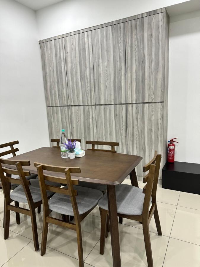 Apartment Manjung Vermogen Stay-wi-fi+ktv Sitiawan